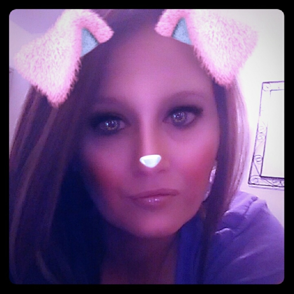 Meet your Posher, Constance